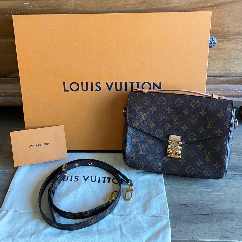 Louis Vuitton Pochette Metis